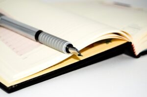 notebook:pen